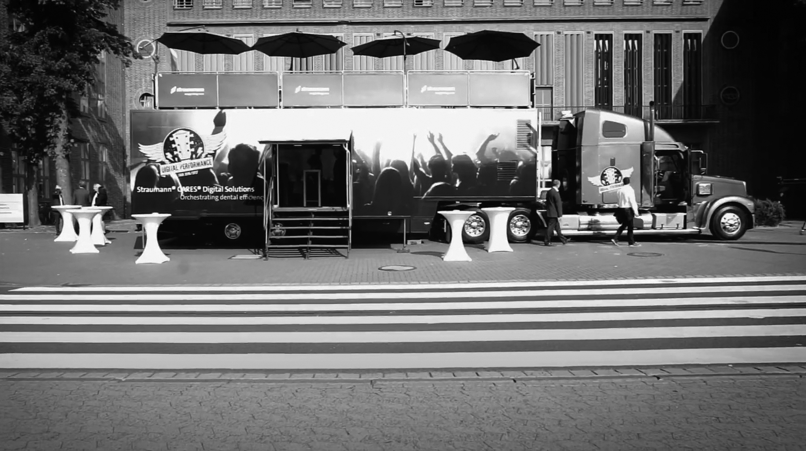 Eventfilm Showroom Truck – Roadshow Videoproduktion